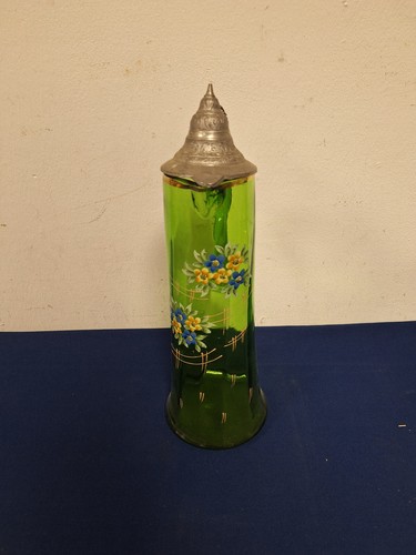 Alter grüner glaskrug mit - alter,