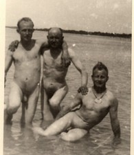 Original Portrait Soldaten nackt naked guys Gay Italien Fallschirmjäger WK2