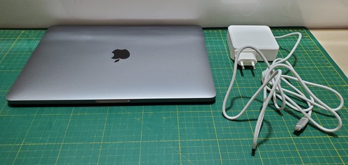 Apple macbook pro - apple,