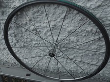 Rennrad Laufrad vorne Shimano