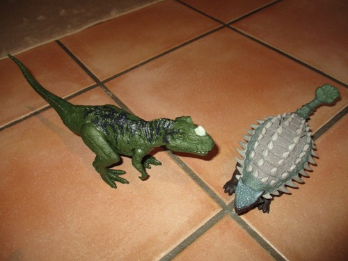 Ceratosaurus und ankylosaurus - und,