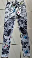 schicke, neue Yakuza Damen