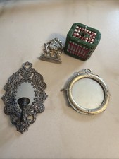 Uralte Ausschmückteile Zinn