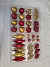 32 Teilig X Weihnachtskugeln Rot & Gold  Set Verschiedene Formen 