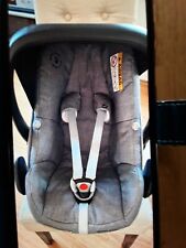 Babyschale und family fix Station