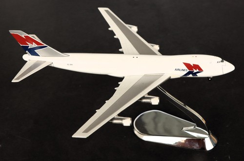 Flugzeug modell 400 - modell, 1:400