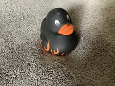 Seltene Quitsche-Ente, Bade-Gummi-Ente, Rubber Duck, Schwarz Mit Feuer