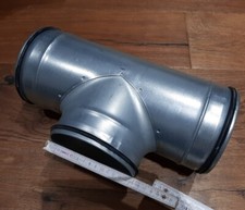 Wickelfalzrohr T-Stück/Abzweig 90° verzinkt mit Dichtung Ø150mm