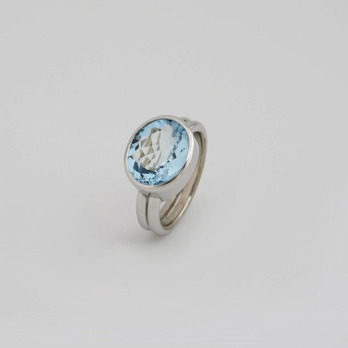 Ring mit aquamarin besatz - mit,