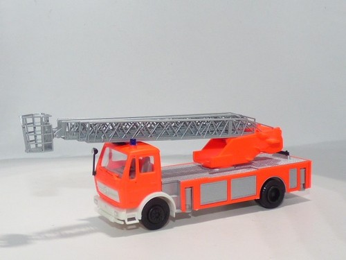 Herpa mercedes feuerwehr - mercedes,