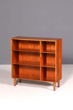 Schlichtes Mid Century Regal