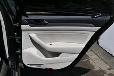 Passat 3C B8 3G 1x Türverkleidung Verkleidung Tür hinten rechts weiß St. Tropez