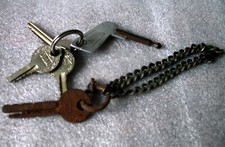 Schlussel KFZ oder Moped , mit Kette
