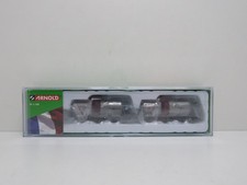 Zwei Kesselwagen "SGTL SEWAR"