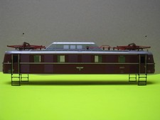 84 4911  Neuwertiges Fleischmann Ellokgehäuse E19 11 DR - Einzelstück