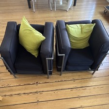 2 moderne Sessel Corbusier