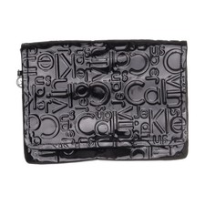 Calvin Klein Jeans, Clutch