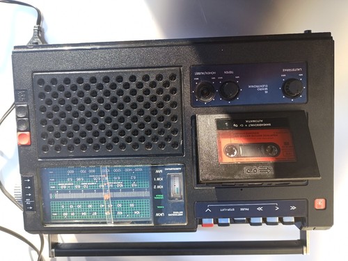 R4100 ddr kassettenrecorder - ,