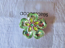 Brosche Blume Kunststeine Grün Anstecknadel Modeschmuck Fashion Metall 