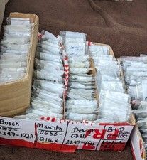 Kohlebürsten Sets. 100 Paar insgesamt. Für verschiedene Elektrowerkzeuge.