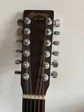 Martin MX D-X2E 12-saitige Akustikgitarre, massive Fichtendecke in linker Hand