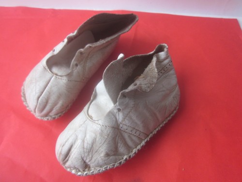 44127 antike babyschuhe - 44127,