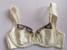 Damen BH. Größe: 90 C