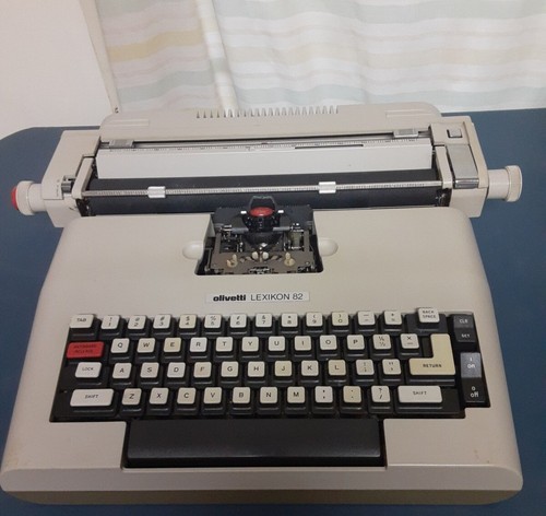 Olivetti lexikon - lexikon, 82