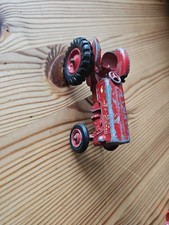 Matchbox Series King Size No. 4 Traktor MC CORMICK INTERNATIONAL B250 rot Lesney