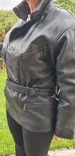 Schwarze Damen Lederjacke, Bikerstyle, Größe 42, sehr tolles Leder, Superzustand