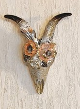 Wand Deko Figur Tierschädel Skelett Kopf Ziege mit Blumen Wanddekoration 