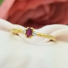 Natürlicher Roter Rubin Und