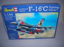 Revell Lockeed Martin F-16 C Fighting Falcon Bausatz 1:144 Kampfjet Art. 03992