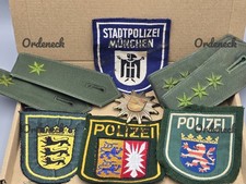 POLIZEI - KONVOLUT - ABZEICHEN