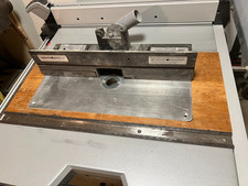 Sehr großer Frästischeinsatz für GTS 10 XC und Oberfräse Mc Allister MRO1500