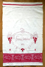 altes besticktes Küchentuch