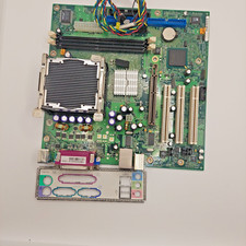 Mainboard FSC Fujitsu Siemens D1521 + CPU Intel 2,4 GHz + Blende