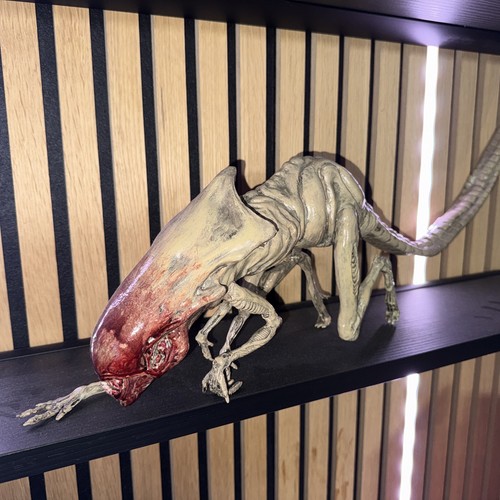 Aliens queen chestburster - queen,