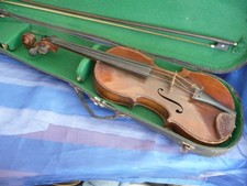 Alte Geige-Violine mit Zettel