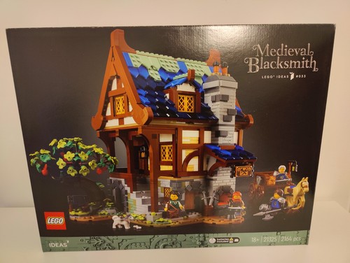 Lego set 21325 - , medieval