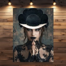 Bekanntes Leinwandbild Casandra – Schwarzwald Gothic-Eleganz