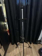 Rednerpult (Notenständer).