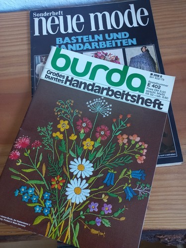 2stück retro handarbeit heft - retro,