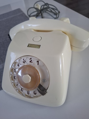 Altes telefon mit - w,