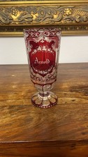 Antikes Böhmisches Überfangglas / Rubinroter Pokal – handgeschliffen