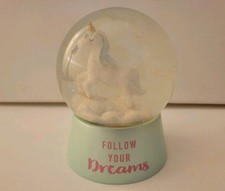 Süße Einhorn Schneekugel