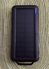 Original JA Solar Powerbank mit 10000 mAh Modell 528 mit LED Lampe