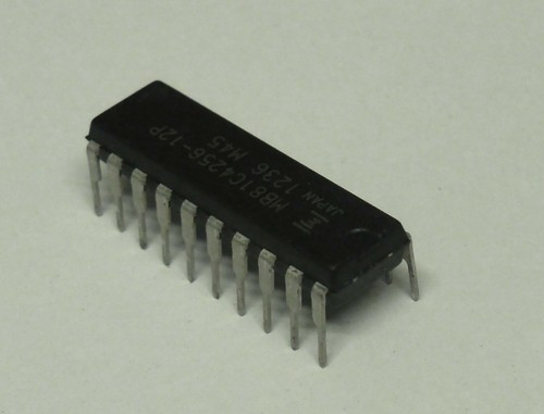 Amiga 500 - /, ===>
