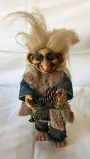 Troll Gnom Fabelwesen Figur