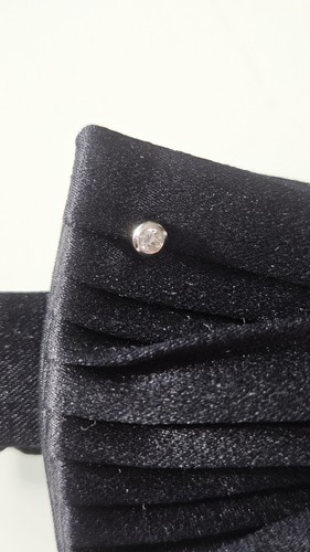 Solitär-Brillant-Anstecker